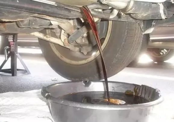 潔匠凈化·的凈工業(yè)除臭劑_廢機(jī)油處理難度大，擺脫“惡臭異味”又有什么方向？