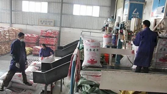 飼料廠車間腥臭味擾民，就用Dejing的凈飼料廠專用除臭劑.jpg