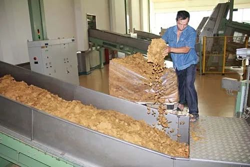 煙草加工異味廢氣危害大，快速除臭就用Dejing的凈除臭劑！.jpg